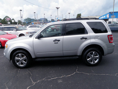 ford escape 2009 gray suv xlt gasoline 6 cylinders front wheel drive automatic with overdrive 32401