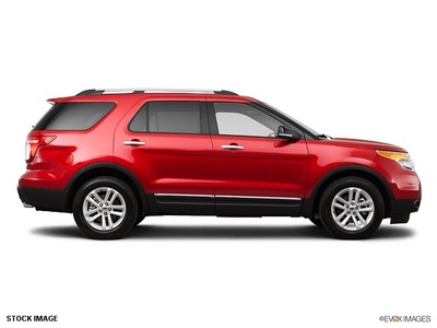 ford explorer 2011 silver suv xlt gasoline 6 cylinders 4 wheel drive 6 speed automatic 46168