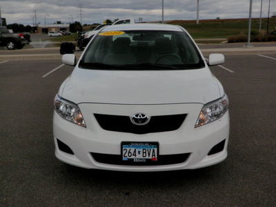 toyota corolla 2010 white sedan le gasoline 4 cylinders front wheel drive automatic 56001