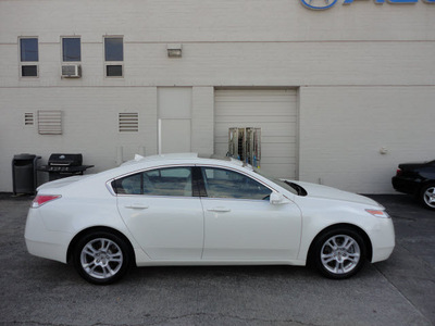 acura tl 2009 white sedan gasoline 6 cylinders front wheel drive automatic with overdrive 60462