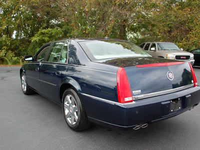 cadillac dts 2007 dk  blue sedan gasoline 8 cylinders front wheel drive automatic 27330