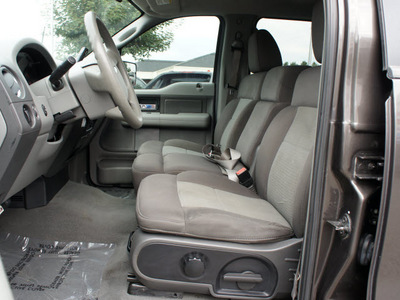 ford f 150 2006 gray xlt 4x4 gasoline 8 cylinders 4 wheel drive automatic with overdrive 98371