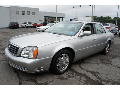 cadillac deville 2004 silver sedan gasoline 8 cylinders front wheel drive automatic 08812