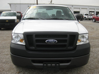 ford f 150 2008 white pickup truck xl gasoline 6 cylinders 2 wheel drive automatic 62863