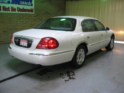 lincoln continental 1999 white sedan gasoline v8 dohc front wheel drive automatic 44883