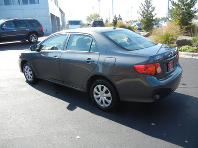 toyota corolla 2010 dk  gray sedan le gasoline 4 cylinders front wheel drive automatic 55448