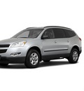 chevrolet traverse 2011 silver suv ls gasoline 6 cylinders front wheel drive 6 speed automatic 55391