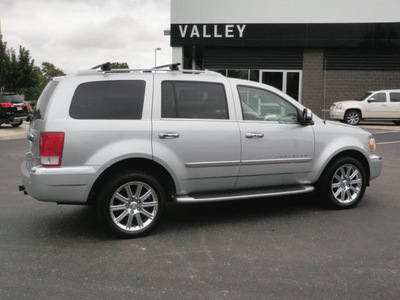 chrysler aspen 2008 silver suv ltd 4wd dvd navi gasoline 8 cylinders 4 wheel drive automatic 55124