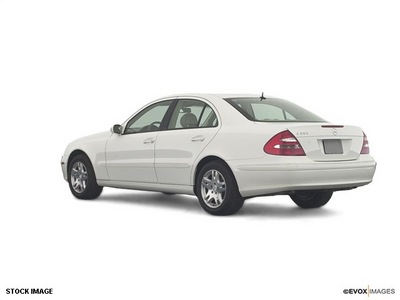 mercedes benz e class 2004 sedan gasoline 6 cylinders rear wheel drive not specified 28677