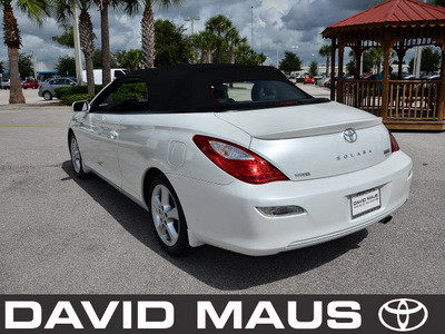 toyota camry solara 2008 white sle gasoline 6 cylinders front wheel drive automatic 32771