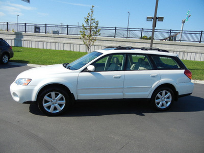 subaru outback 2006 white wagon 2 5i limited awd gasoline 4 cylinders all whee drive automatic 55420