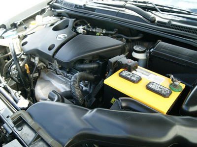nissan sentra 2007 silver sedan se r spec v gasoline 4 cylinders front wheel drive 6 speed manual 80905