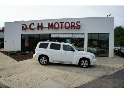 chevrolet hhr 2010 white suv ls gasoline 4 cylinders front wheel drive 4 speed automatic 07724