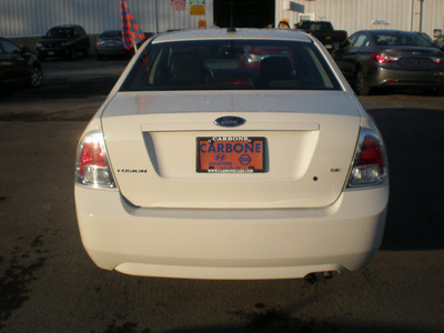 ford fusion 2008 white sedan se gasoline 4 cylinders front wheel drive automatic 13502