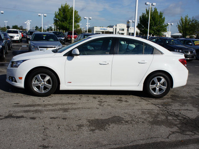 chevrolet cruze 2011 white sedan lt gasoline 4 cylinders front wheel drive 6 speed automatic 46168