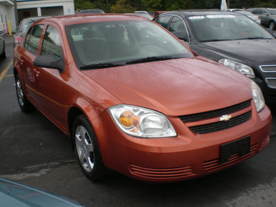 chevrolet cobalt 2007 orange sedan ls gasoline 4 cylinders front wheel drive automatic 13502