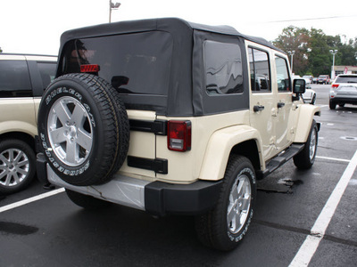 jeep wrangler unlimited 2012 brown suv sahara gasoline 6 cylinders 4 wheel drive automatic 07730