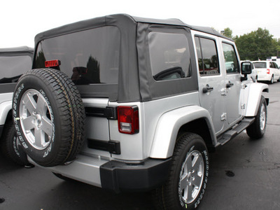 jeep wrangler unlimited 2012 silver suv sahara gasoline 6 cylinders 4 wheel drive automatic 07730