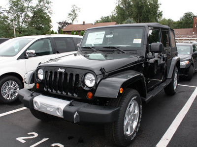 jeep wrangler unlimited 2012 black suv sahara gasoline 6 cylinders 4 wheel drive automatic 07730