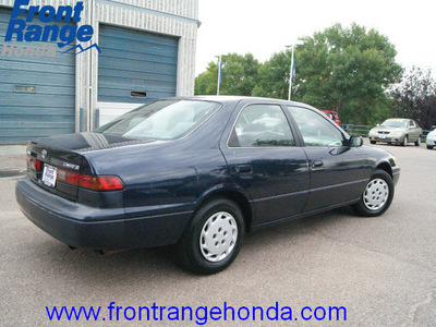 toyota camry 1998 blue sedan le gasoline 4 cylinders front wheel drive automatic 80910