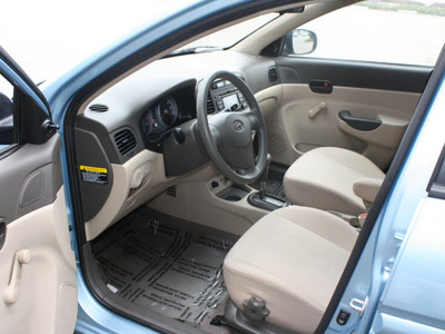 hyundai accent 2010 lt  blue sedan gls gasoline 4 cylinders front wheel drive automatic 93955