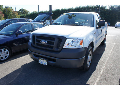 ford f 150 2008 white pickup truck xl gasoline 6 cylinders 2 wheel drive automatic with overdrive 08902