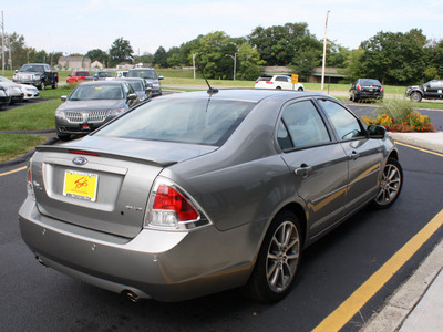 ford fusion 2009 lt  gray sedan v6 se gasoline 6 cylinders front wheel drive automatic 07735
