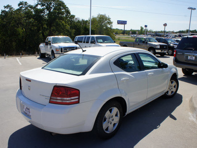 dodge avenger 2010 white sedan sxt gasoline 4 cylinders front wheel drive automatic 76205