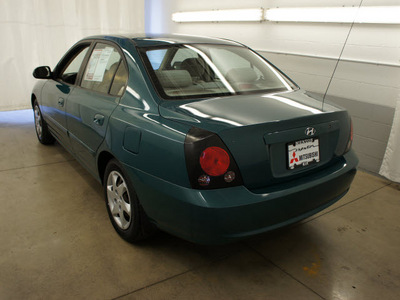 hyundai elantra 2006 blue green sedan 4 cylinders 5 speed manual 44060