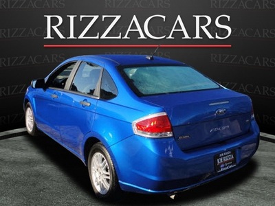 ford focus 2010 blue sedan se gasoline 4 cylinders front wheel drive automatic with overdrive 60546