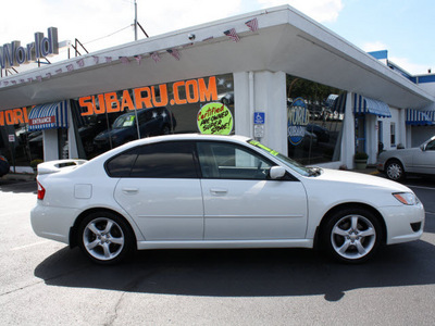 subaru legacy 2008 satin white sedan 2 5i gasoline 4 cylinders all whee drive automatic 07701