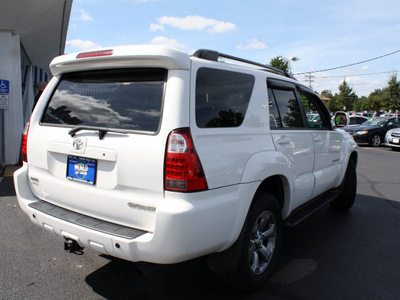 toyota 4runner 2006 white suv limited gasoline 6 cylinders 4 wheel drive automatic 07701