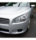 nissan maxima 2009 silver sedan 3 5 sv gasoline 6 cylinders front wheel drive cont  variable trans  07712
