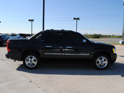 chevrolet avalanche 2010 black suv ltz flex fuel 8 cylinders 4 wheel drive automatic 76087