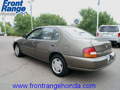 nissan altima 1998 bronze sedan gxe gasoline 4 cylinders front wheel drive automatic 80910