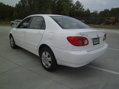 toyota corolla 2007 white sedan le gasoline 4 cylinders front wheel drive automatic 75503