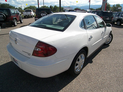 buick lacrosse 2006 white sedan cx gasoline 6 cylinders front wheel drive automatic 81212