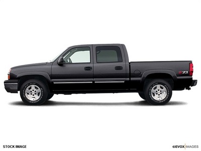 chevrolet silverado 1500 2005 silvergray gasoline 8 cylinders 4 wheel drive 4 speed automatic 98901