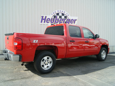 chevrolet silverado 1500 2011 red lt z71 flex fuel 8 cylinders 4 wheel drive automatic 80905