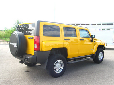 hummer h3 2006 yellow suv gasoline 5 cylinders 4 wheel drive automatic 80504