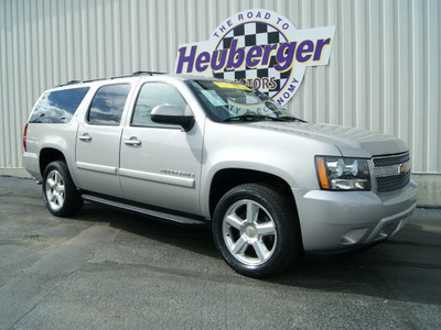 chevrolet suburban 2007 silver birch suv lt 1500 flex fuel 8 cylinders 4 wheel drive automatic 80905