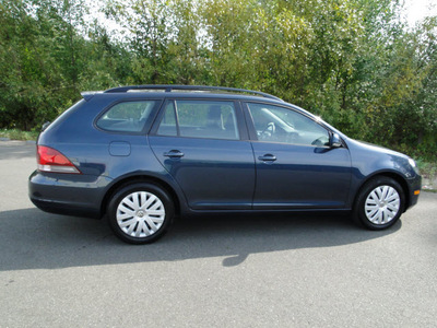 volkswagen jetta 2010 blue graphite wagon sportwagen s gasoline 5 cylinders front wheel drive automatic 98226