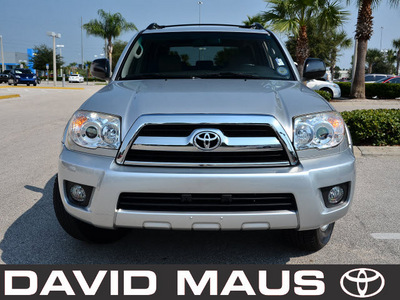 toyota 4runner 2008 silver suv sr5 gasoline 6 cylinders 2 wheel drive automatic 32771