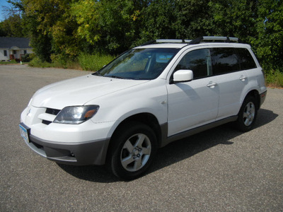mitsubishi outlander 2003 white suv awd gasoline 4 cylinders all whee drive automatic 55321