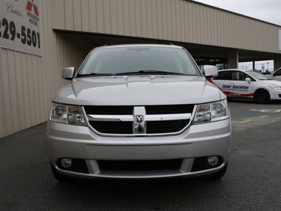 dodge journey 2010 silver suv sxt gasoline 6 cylinders front wheel drive automatic 27215