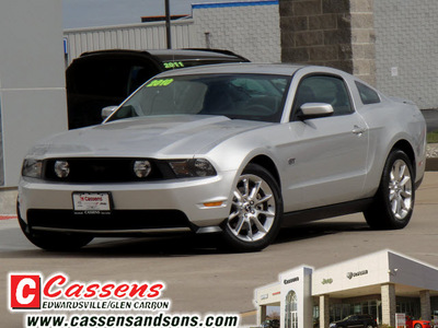 ford mustang 2010 gray coupe gt gasoline 8 cylinders rear wheel drive 5 speed manual 62034