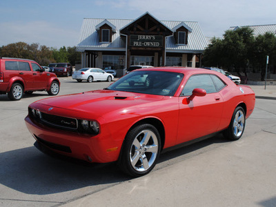 dodge challenger 2010 red coupe r t gasoline 8 cylinders rear wheel drive automatic 76087