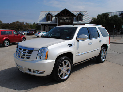 cadillac escalade 2011 white suv flex fuel 8 cylinders rear wheel drive automatic 76087