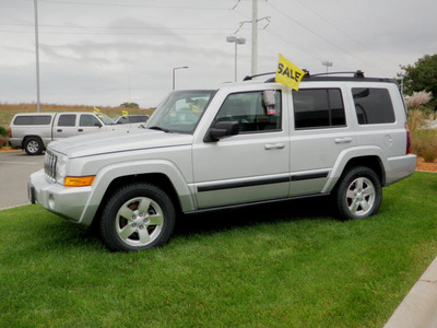 jeep commander 2007 silver suv sport4wd gasoline 6 cylinders 4 wheel drive automatic 56001