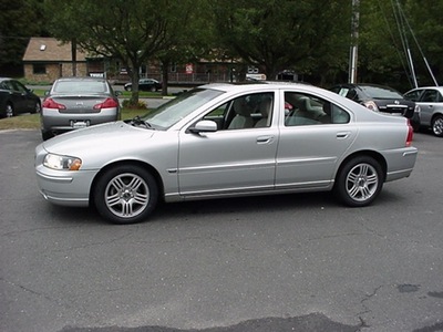volvo s60 2006 silver sedan 2 5t gasoline 5 cylinders front wheel drive automatic 06019